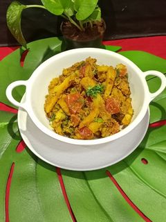 মুখরোচক আলু পোস্ত (Mukhrochok Aloo Posto recipe in Bengali) রেসিপির প্রধান ছবি
