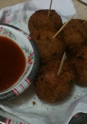 A picture of Potato ball lulipop.