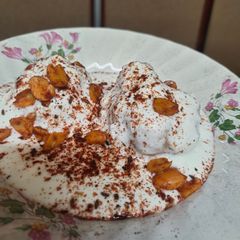 A picture of Dahi Bhalla.
