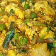 A picture of Chenna Matar Tarkari.