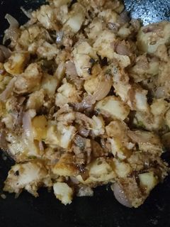 प्याज के आलू (pyaz ke aloo recipe in Hindi) रेसिपी मुख्य फोटो