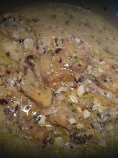 Una foto de Pollo al chilindrón en Cocotte