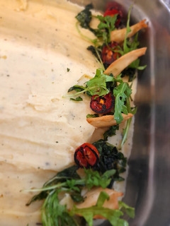 A picture of Creamy herb mashed potatoes.