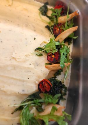 A picture of Creamy herb mashed potatoes.