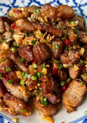 รูปของ หมูสามชั้นคั่วพริกเกลือคีโต