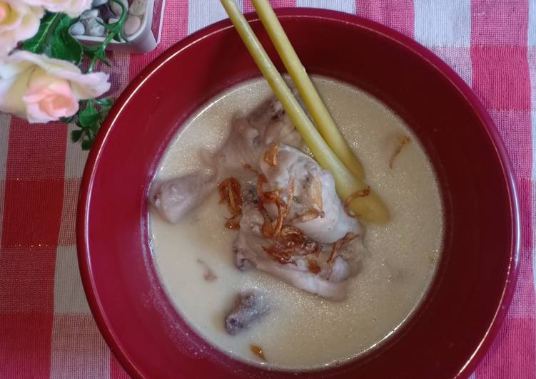 Bagaimana Menyiapkan Opor Ayam yang Enak Banget