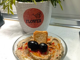 Hummus de aceitunas negras