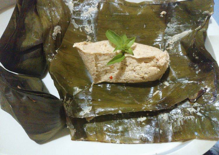 Botok Tahu (Pepes Tahu)