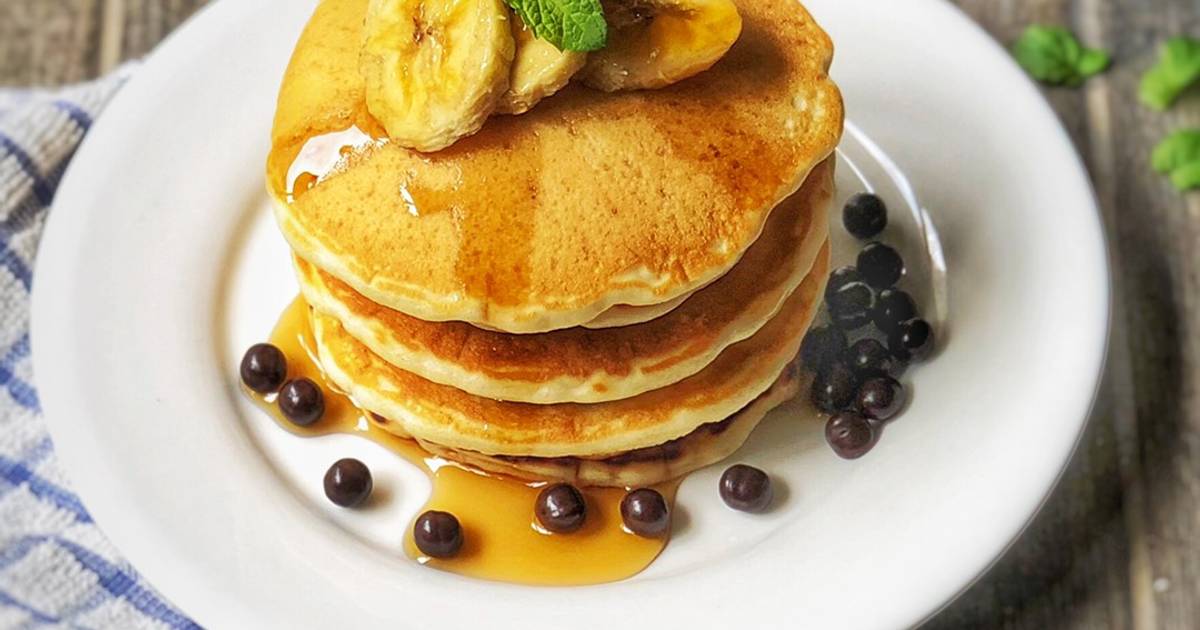 Egg pancake. Завтрак яичница и блины. Egg pancake. Egg pancake. Итальянский завтрак.