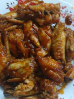 Una foto de Alitas de pollo al salsa especial china