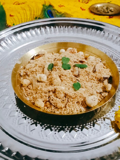 पंजीरी (Panjiri recipe in Hindi) रेसिपी मुख्य फोटो