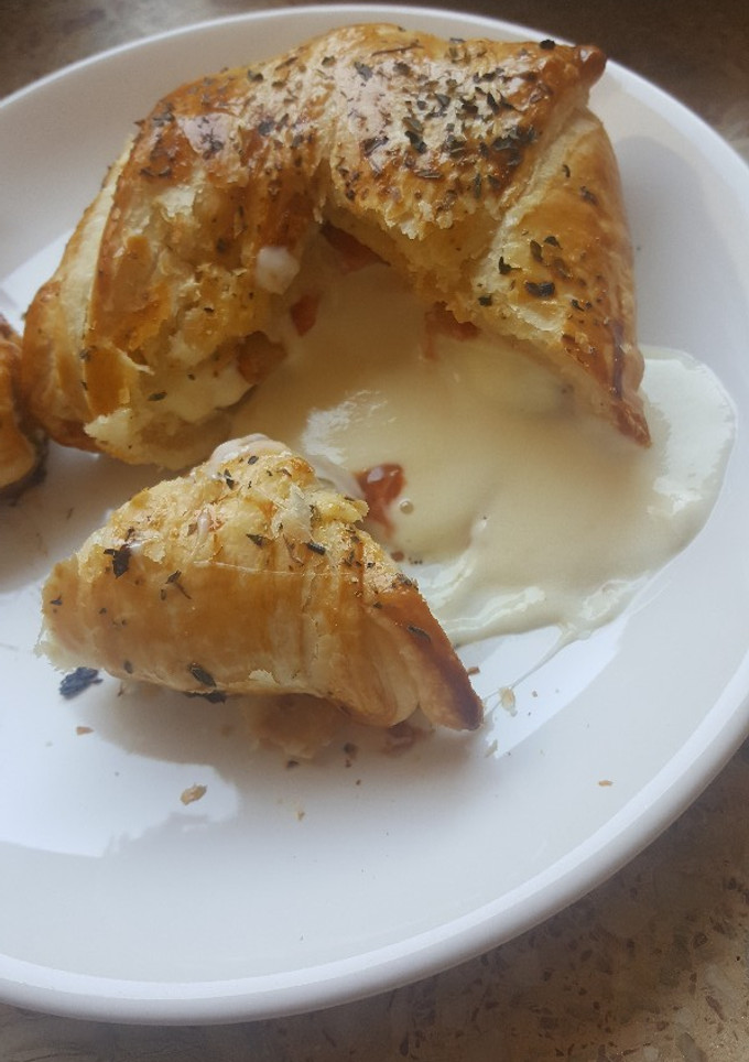 Una foto de Queso tomino en hojaldre