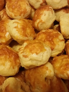 Abbahagyhatatlan füstölt sajtos túrós pogácsa recept fotója