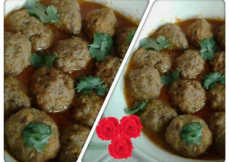 Fresh Kashmiri mutton kofta curry