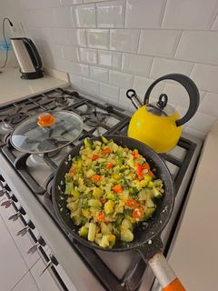 Una foto de Revuelto de verduras SÚPER fácil de hacer en pocos minutos y re saludable! 🍲
