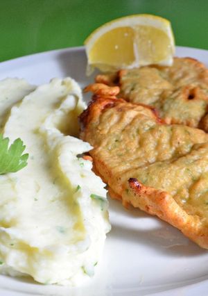 Una foto de Milanesas marineras con puré