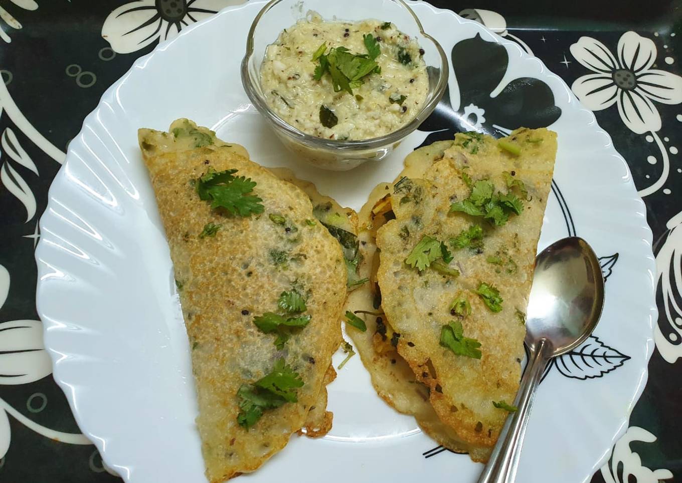 Stuffed Masala Rava Chila