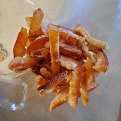 A picture of Grapefruit candy.