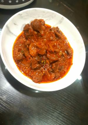 A picture of Gizzard sauce.