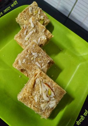 बेसन आटा बर्फी रेसिपी मुख्य फोटो