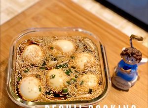 Hình của món Trứng Ngâm Tương/Korean Marinated Soy Sauce Eggs.