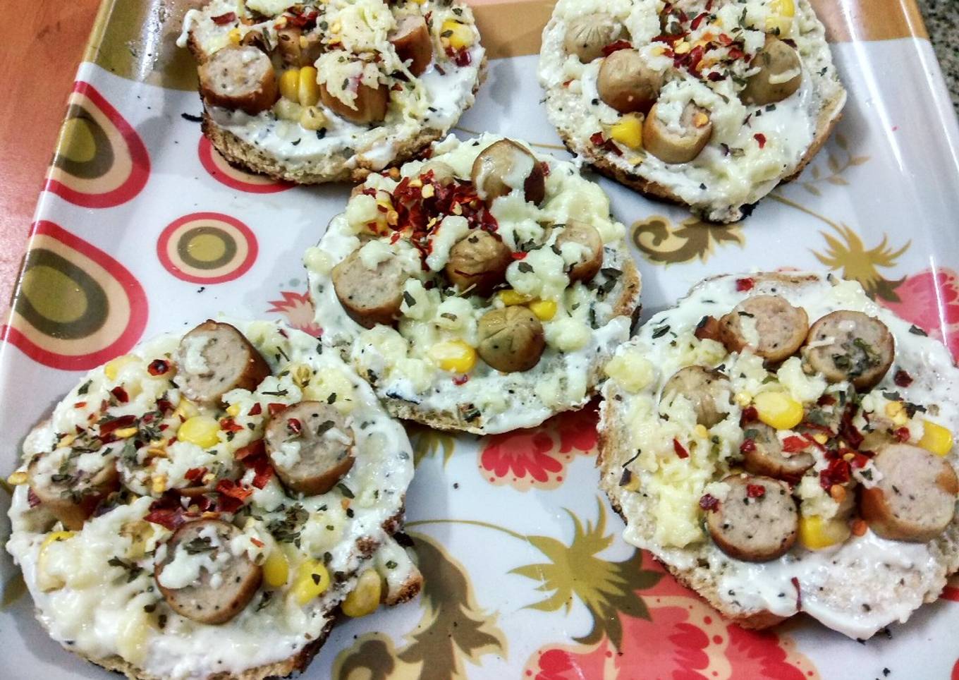 Creamy yoghurt sausage disc