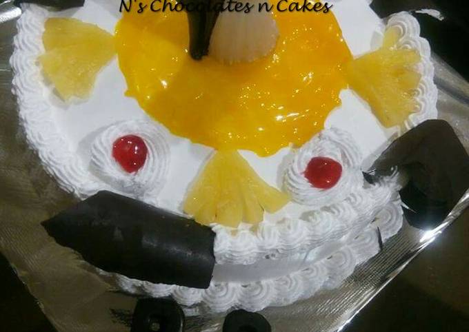 Eggless Pinacolada Cake