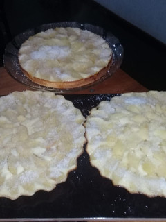 Una foto de Tarta Rápida y fácil"de Manzanas Súper Rica😍😎