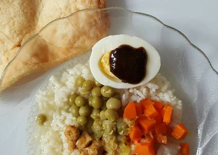 Cara Gampang Membuat Nasi Bakmoi khas jatim yang Lezat Sekali