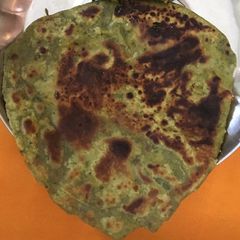 A picture of Methi Paratha.