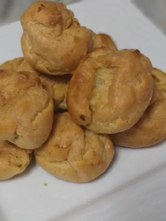 Una foto de Profiteroles (clásica masa bomba)