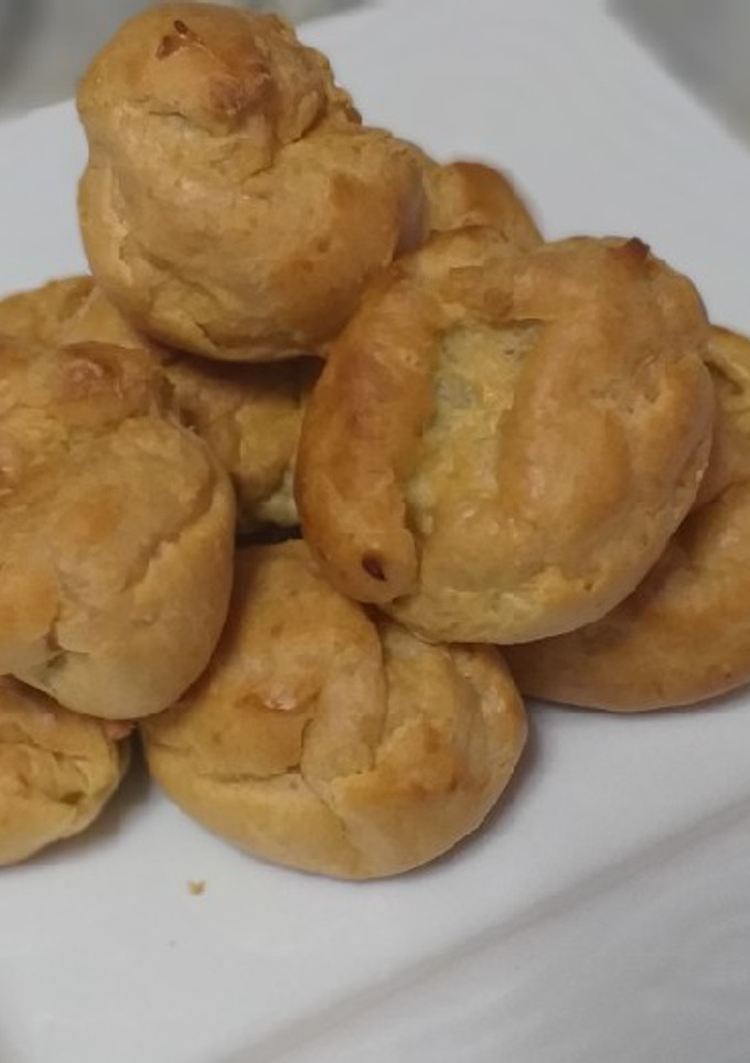 Una foto de Profiteroles (clásica masa bomba)
