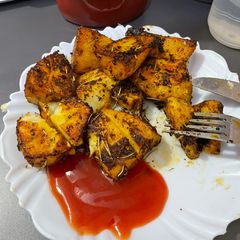 A picture of Oven roasted potatoes.