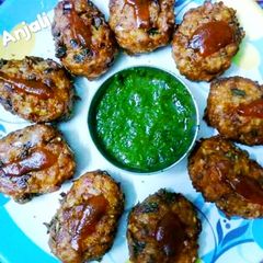 A picture of Rice Pakoda with leftover rice.