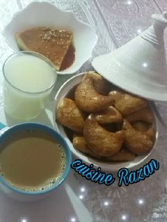 صورة لوصفة حلوة الطابع الجزائرية 🇩🇿 🇩🇿 🇩🇿 🇩🇿 🇩🇿