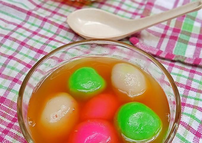 Wedang ronde (Tang Yuan)