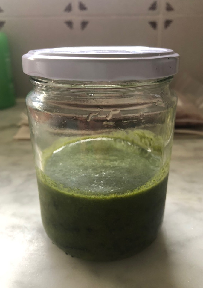 Una foto de Aceite de albahaca
