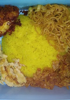 Foto resep Nasi kuning magiccom simple