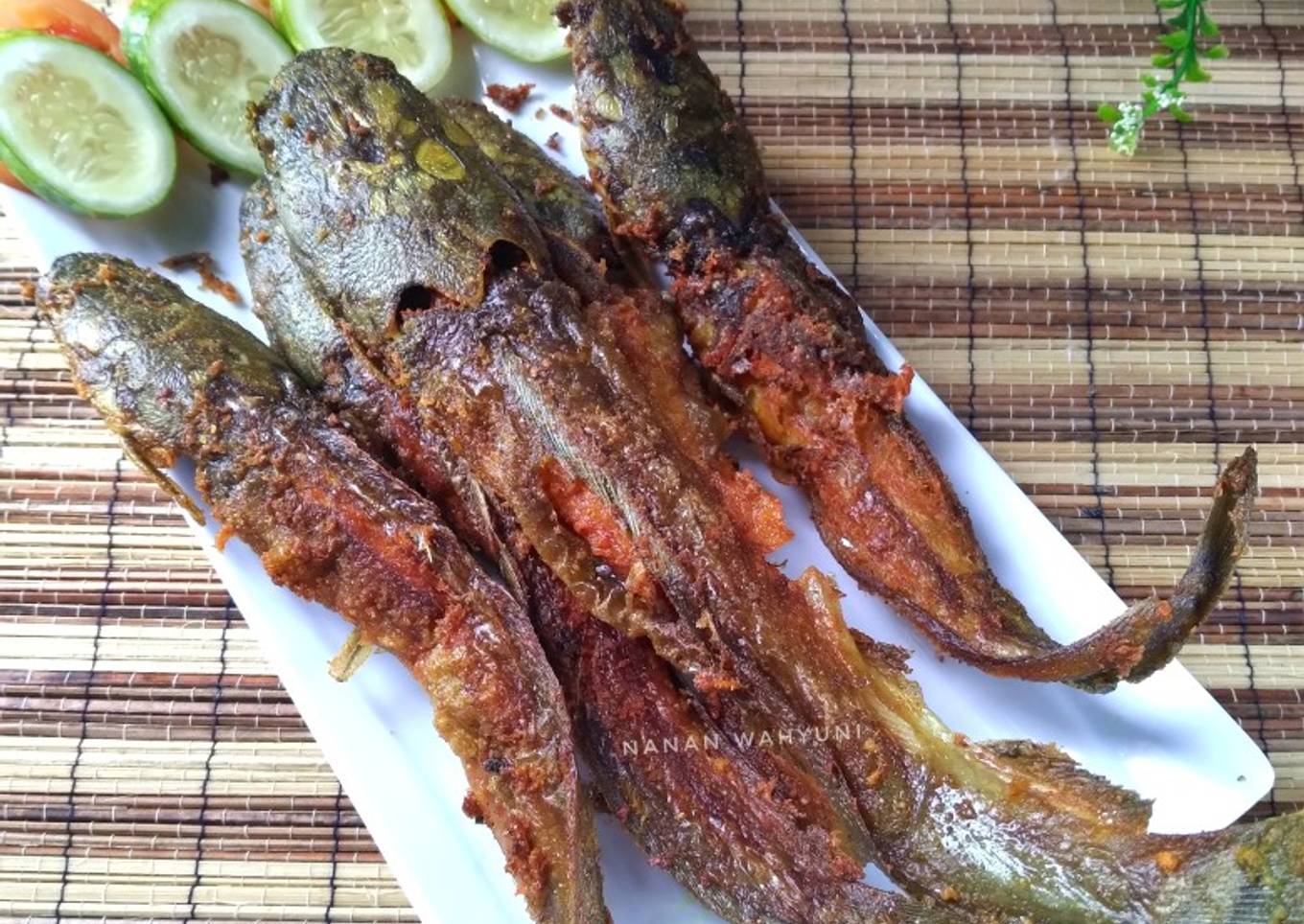 Ikan Lele Goreng (tips biar gak meletus & gak lengket)