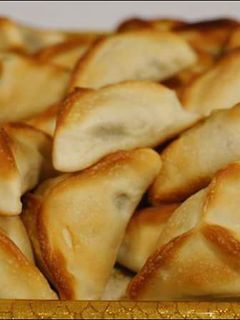 صورة لوصفة فطاير سبانخ وجبنة