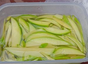 Foto resep Manisan Mangga Muda Renyah Tanpa Pengawet
