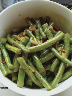 A picture of Healthy Curry Turmeric Stir-fried Green Beans.