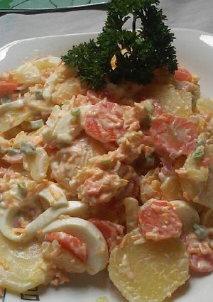 Una foto de Ensalada papa y zanahoria