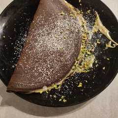 Crepes, al cacao, con crema al pistacchio-レシピのメイン写真