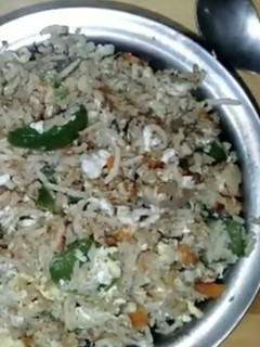 எக் பிரைட் ரைஸ் (without Souce) (Egg fried rice recipe in tamil) செய்முறை முக்கிய புகைப்படம்