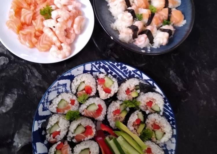 Simple Way to Make Favorite Sushi (Maki and Nigiri)