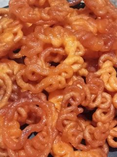 इमरती (imarti recipe in Hindi) रेसिपी मुख्य फोटो
