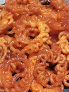 इमरती (imarti recipe in Hindi) रेसिपी मुख्य फोटो