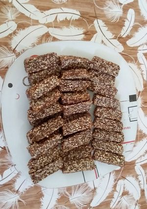 عکسی از دستور شکلات کنجدی