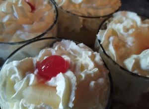 Una foto de Postre fácil y rápido de piña